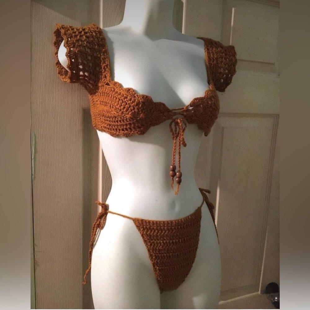 2 piece swim suit